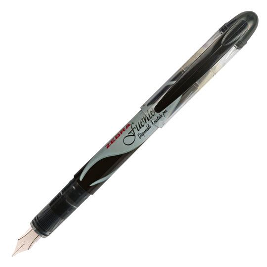 Pluma fuente desechable z-fountain pen Z Pluma fuente desechable z-fountain pen Zebra, tinta liquida, pluma fuente desechable, color negro, punta metálica en forma de flecha, tapa con sistema de protección en la punta, tapa con cierre hermético - ZEBRA