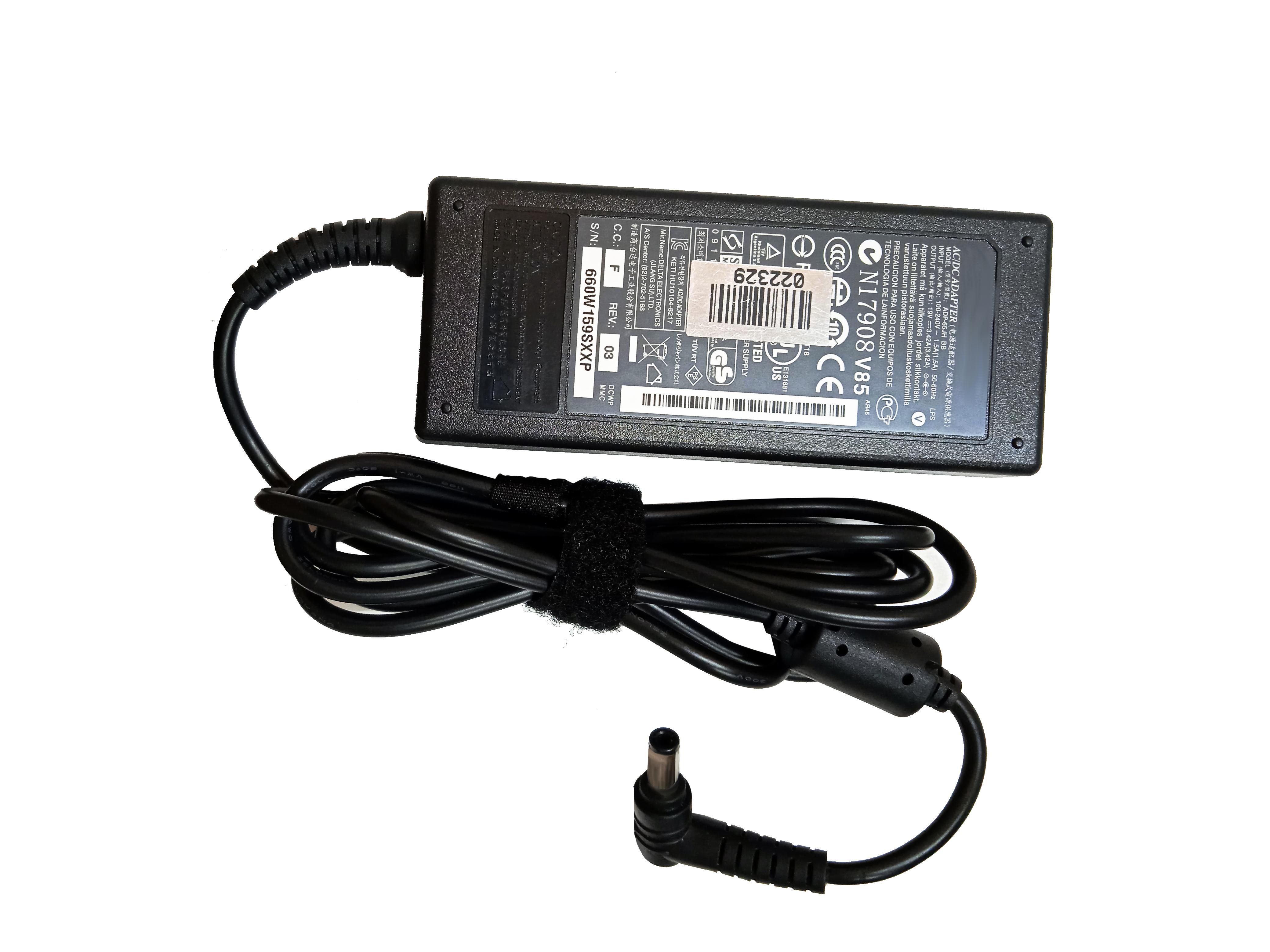 ADAPTADOR AC LAPTOP 19.0V 3.42A, 65W - NULL