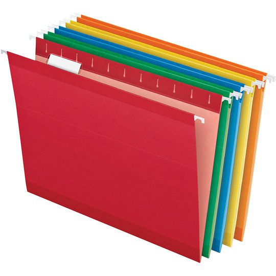 Folder colgante Pendaflex carta colores  Reforzados con polilaminado, etiquetas para jinetes, entintado mas claro en el interior, contiene 10% de fibras recicladas con 10% fibras post-consumo, colores: verde, azul, naranja, rojo y amarillo, caja con 25 piezas (5 de cada color).                   surtidos caja con 25 pzas                - PENDAFLEX